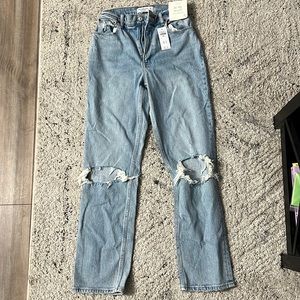 Abercrombie & Fitch - 90s straight ultra high rise